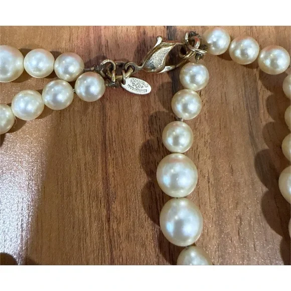 Chanel Faux Pearl & Strass CC Double Strand Rhinestone Logo Long Necklace - Picture 4 of 11